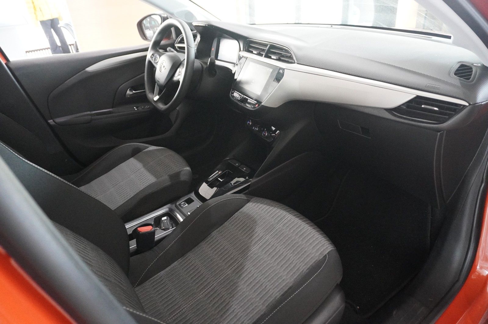 Fahrzeugabbildung Opel Corsa-e F EDITION 7KW NAVI/VIRT/TEMP/DAB/WÄRMEP.