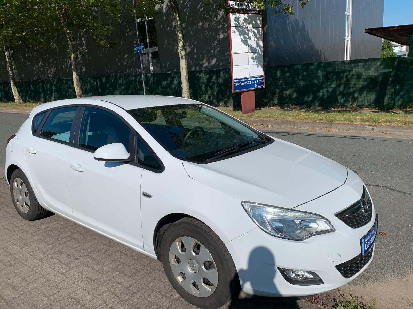 Opel Astra 1.4 Scheckheftgepflegt TÜV 12/2027