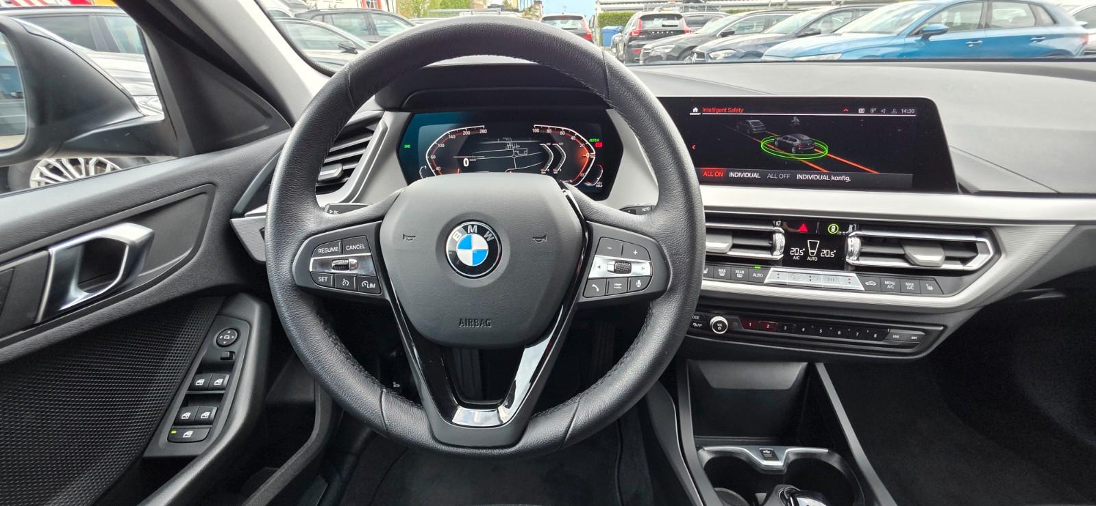 BMW 118d Advantage/Navi/LED/Cockpit/Tempo/Carplay/1H
