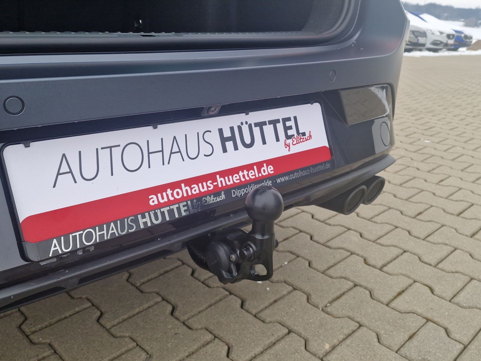 Fahrzeugabbildung CUPRA Leon Sportstourer 2.0 TSI 4Drive VZ AHZ Matrix P