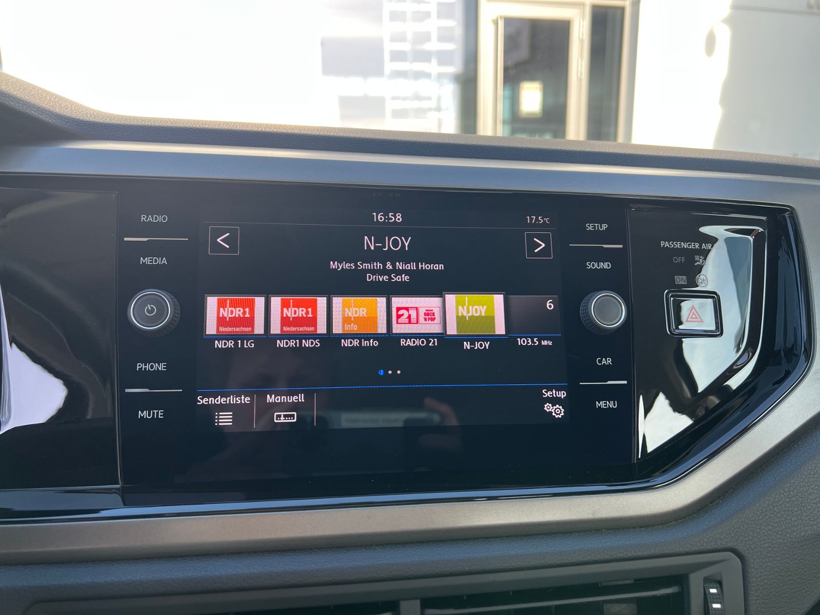 Fahrzeugabbildung Volkswagen Polo Comfortline 1.0 *Klima, Sitzhzg., Bluetooth