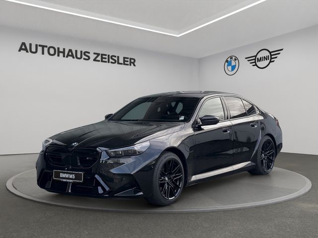 BMW M5 Limousine UPE 156.349,-€ AHK M Carbon Exterie (Fahrzeug B00433CX93464)
