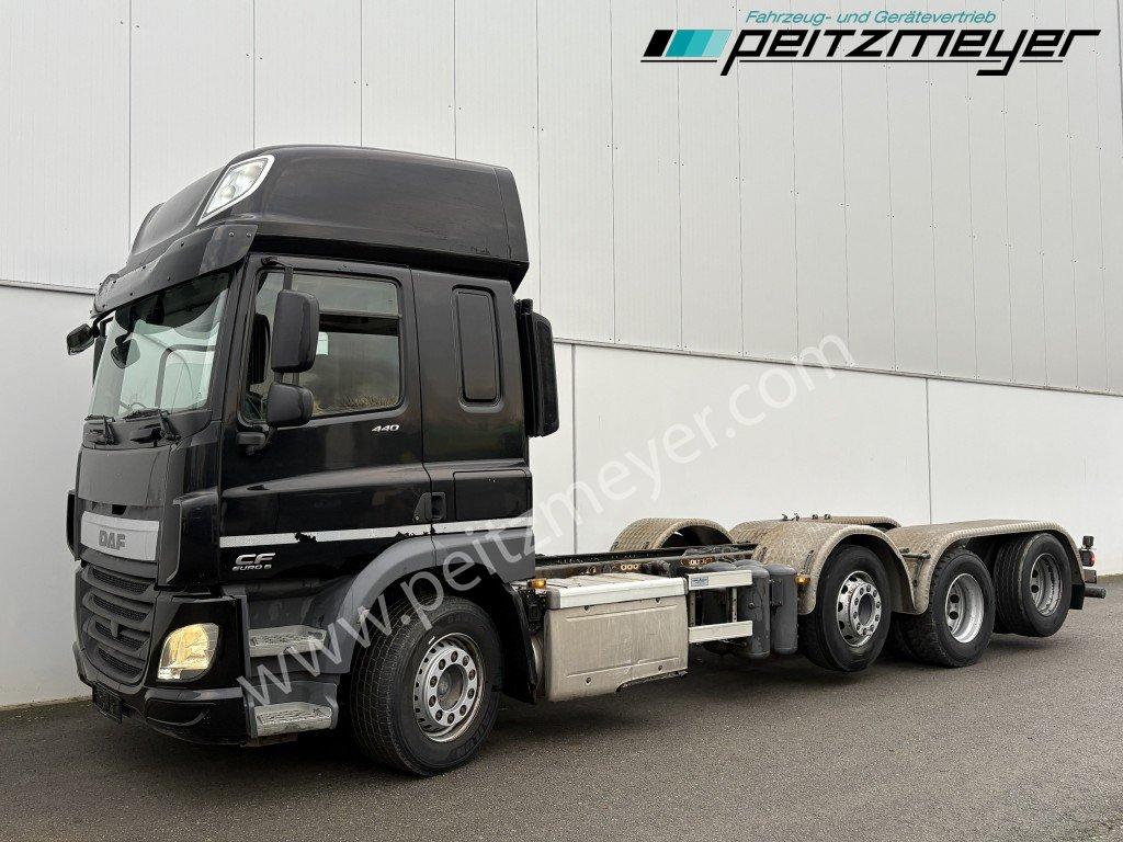 DAF CF 440 FAK 8x2 Fahrgestell Getriebe neuwertig