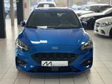 Ford Focus Lim. ST-Line /RFK/Keyless/Soundsystem - Ford Focus mit Benzin-Antrieb: Limousine, Automatik