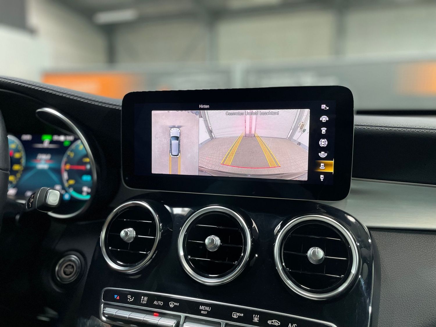 Fahrzeugabbildung Mercedes-Benz GLC 300 de 4M AMG#Pano#Wide#HeadUp#360#Memory