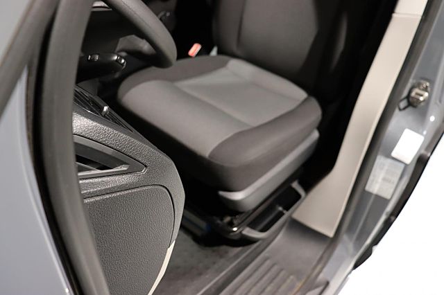 T6 2.0 TDI 150 PS CostumBus Camper Aufstelldach
