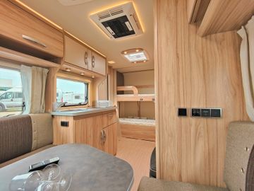 Fahrzeugabbildung HYMER / ERIBA / HYMERCAR NOVA LIGHT 515 2023