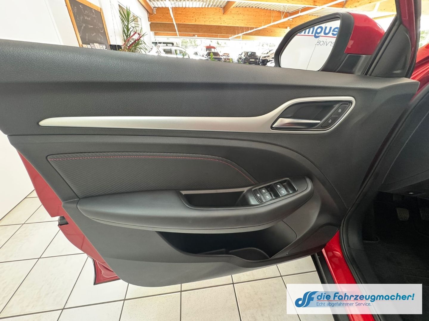 Fahrzeugabbildung MG ZS Comfort 1.5 VTi EU6d LED Apple CarPlay Androi