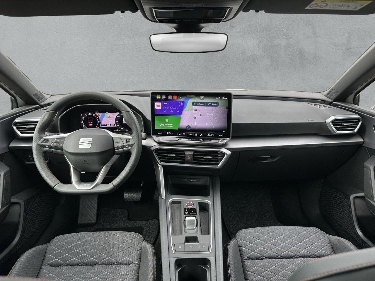 Fahrzeugabbildung SEAT Leon FR Black Edition 1.5 eTSI DSG