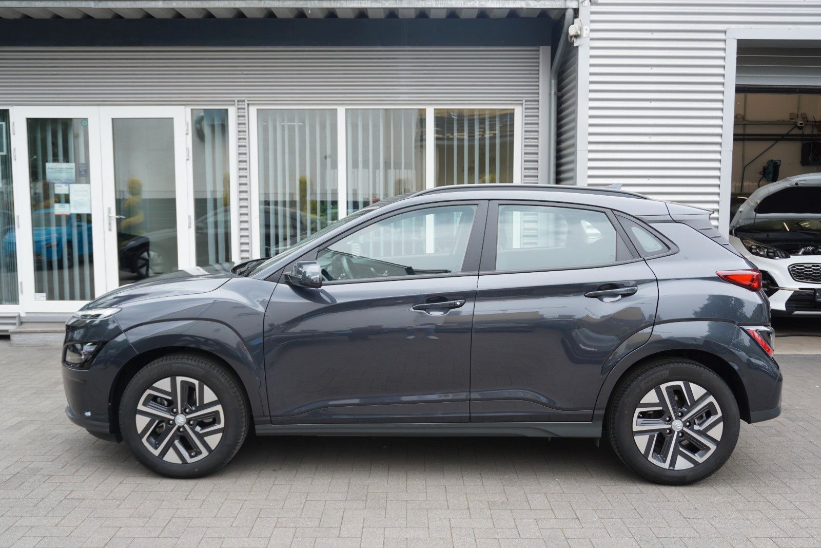 Hyundai KONA Select 3Phasen Lenk+SHZ ACC Keyless Kamera imagem 3