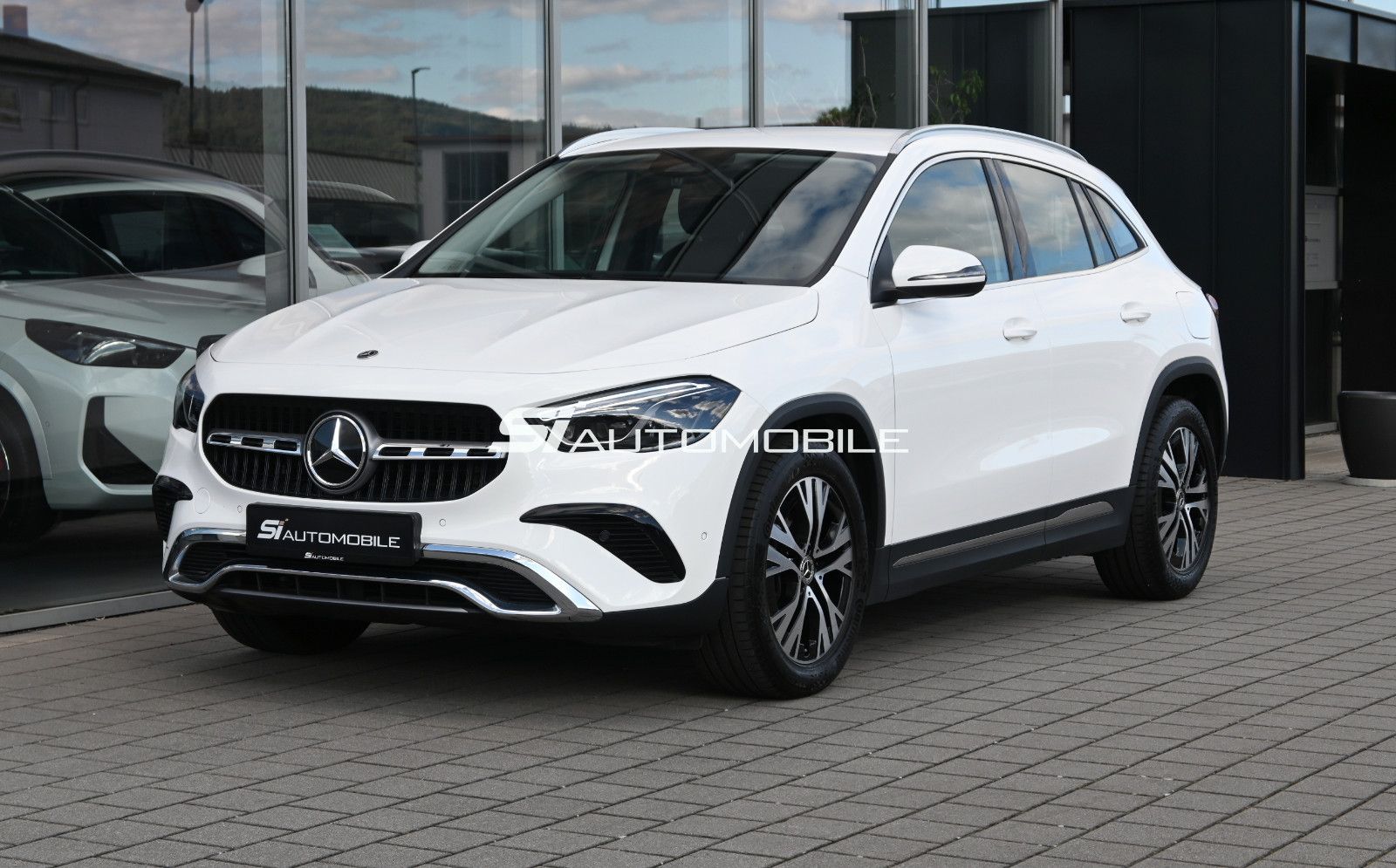 Fahrzeugabbildung Mercedes-Benz GLA 200 d DCT Progressive °ACC°AHK°KAMERA°MULTIB
