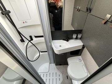 HYMER  ERIBA  HYMERCAR ML-T CrossTrail 580 4x4 Winterpaket GFK ZV Delta