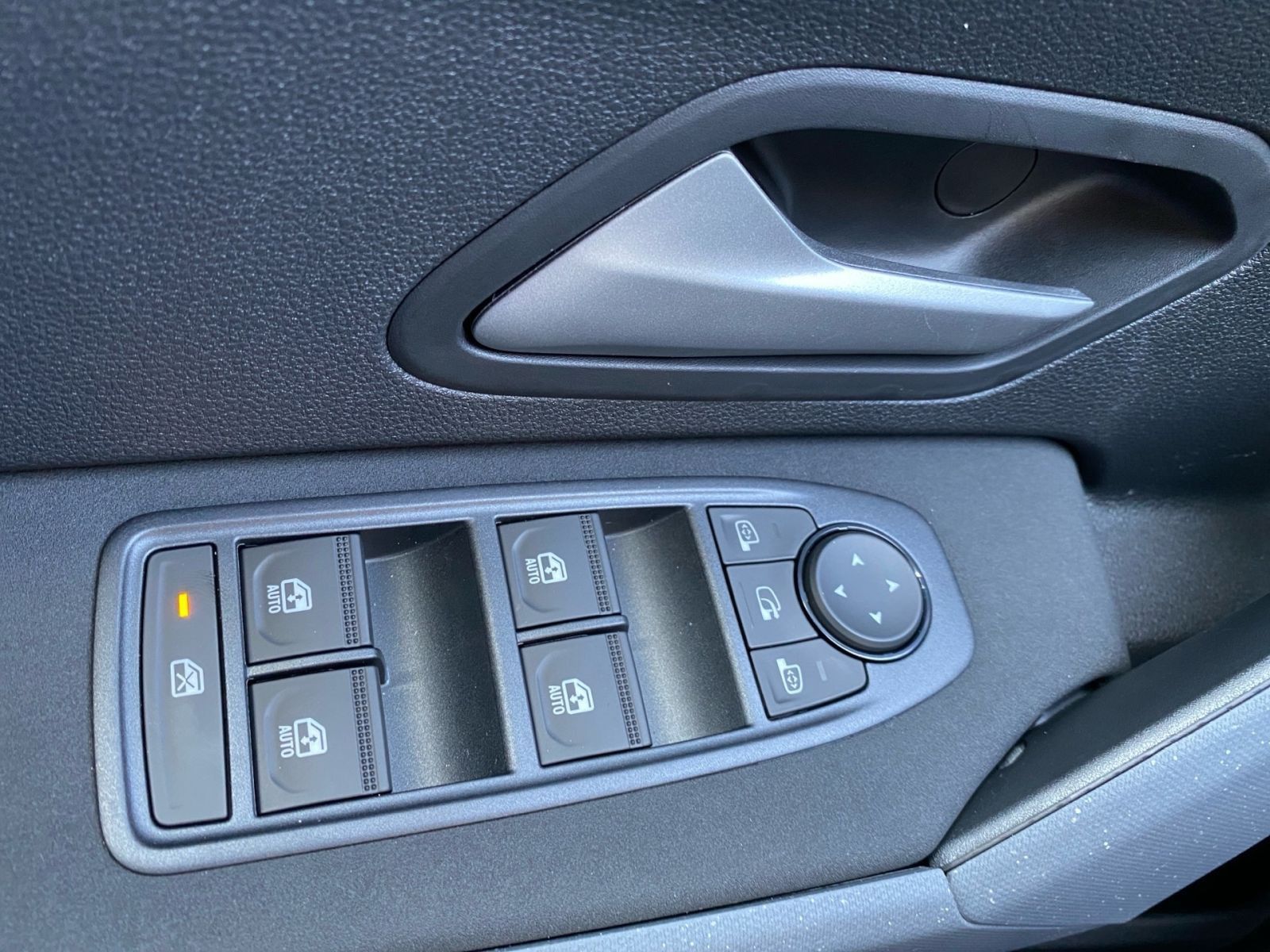 Fahrzeugabbildung Dacia Duster 1.2 Mild-Hybrid 140 Journey *City*Winter*