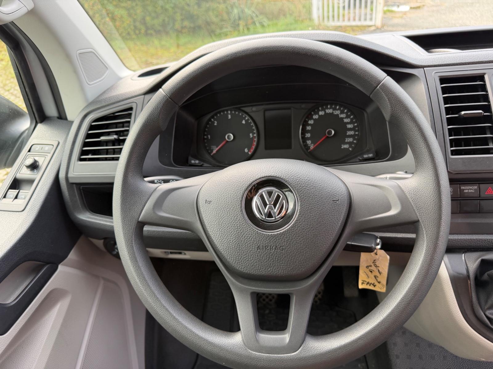 VOLKSWAGEN T6 TRANSPORTER 2.0 TDI 102CH - BVM - 3 PLACES - 1ERE MAIN - HISTORIQUE ENTRETIEN COMPLET