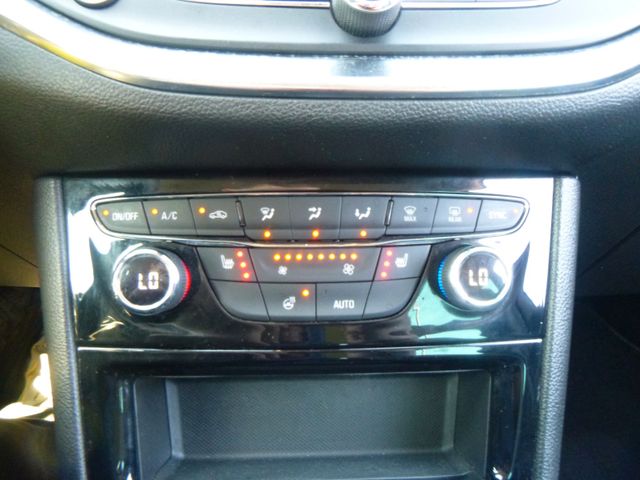 Fahrzeugabbildung Opel Astra K Sports Tourer 1,2T >AHK/LED/KAM/PDC<