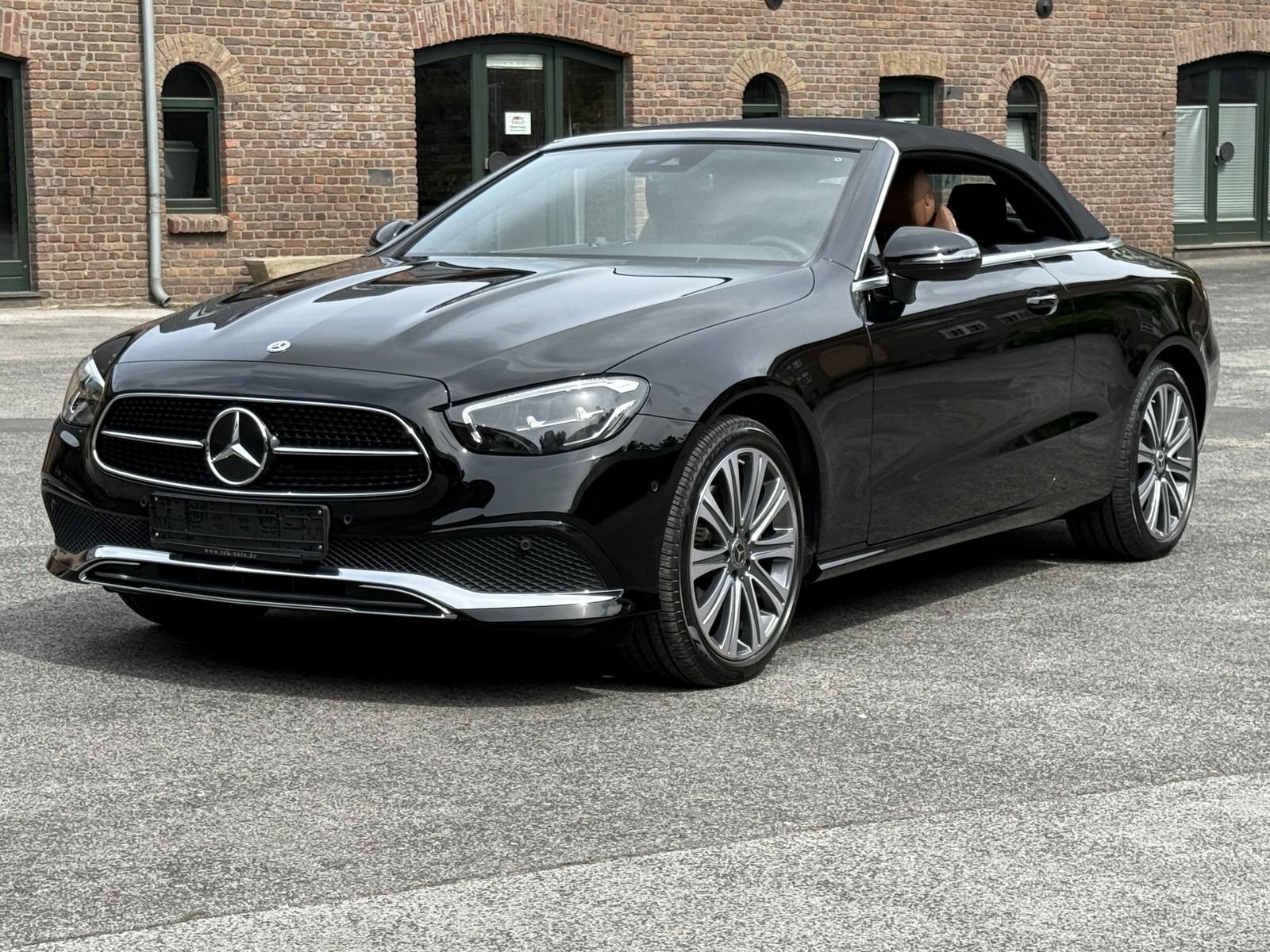 Mercedes-Benz E 300 d 4Matic Cabrio AVANTGARDE PAKET KAMERA CO foto 13