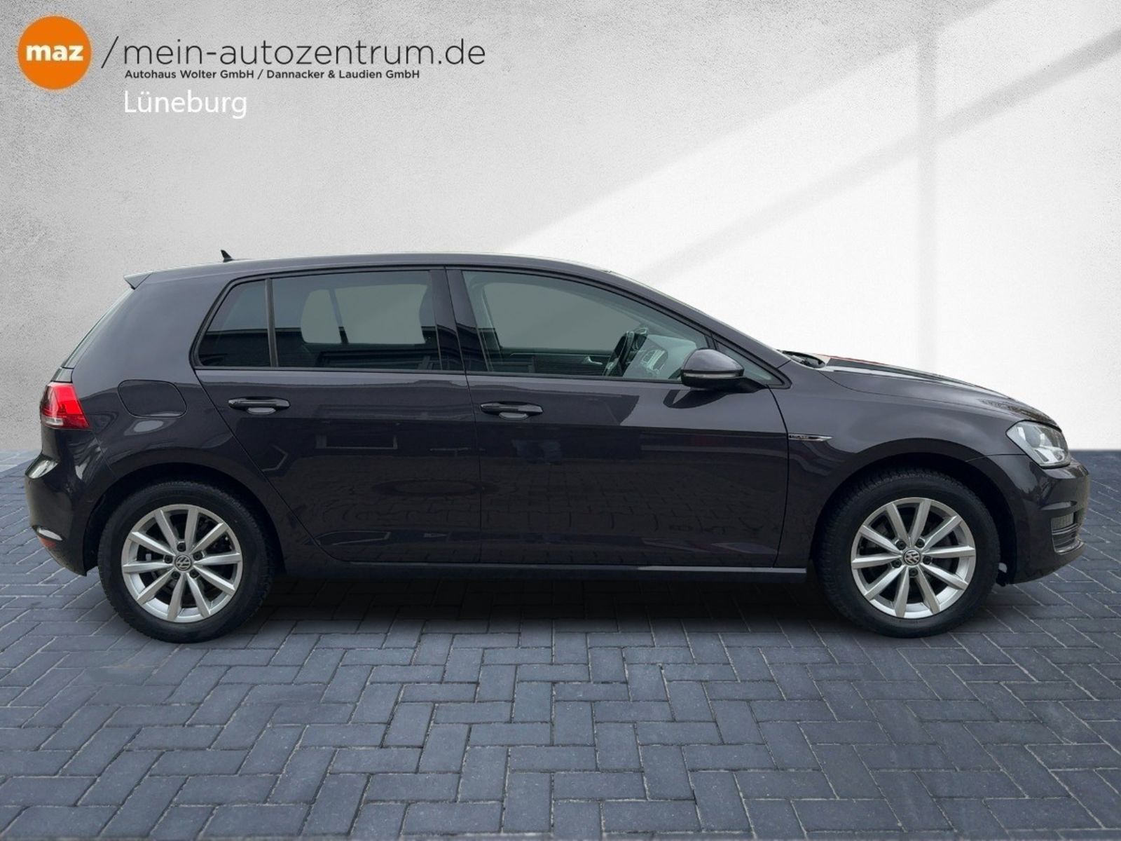 Fahrzeugabbildung Volkswagen Golf VII 1.6 TDI Lounge Alu Navi Sitzh. PDC Temp