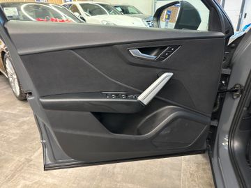 Audi Q2 quattro basis *2. Hand*Klima*SHZ*LED*AHK*MMI*