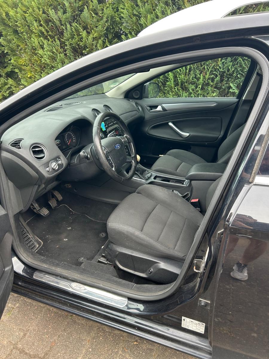 Ford Mondeo 2011 — photo 5