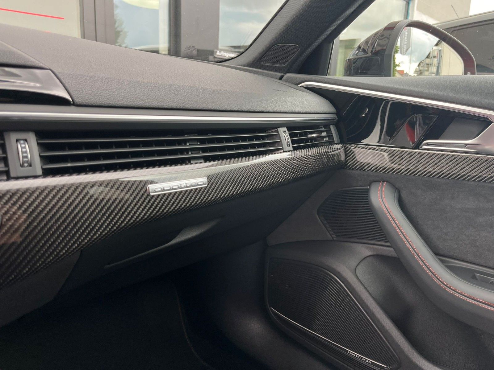 Fahrzeugabbildung Audi RS 4 Avant 2.9 TFSI quattro*Dynamic*Matrix*360°*