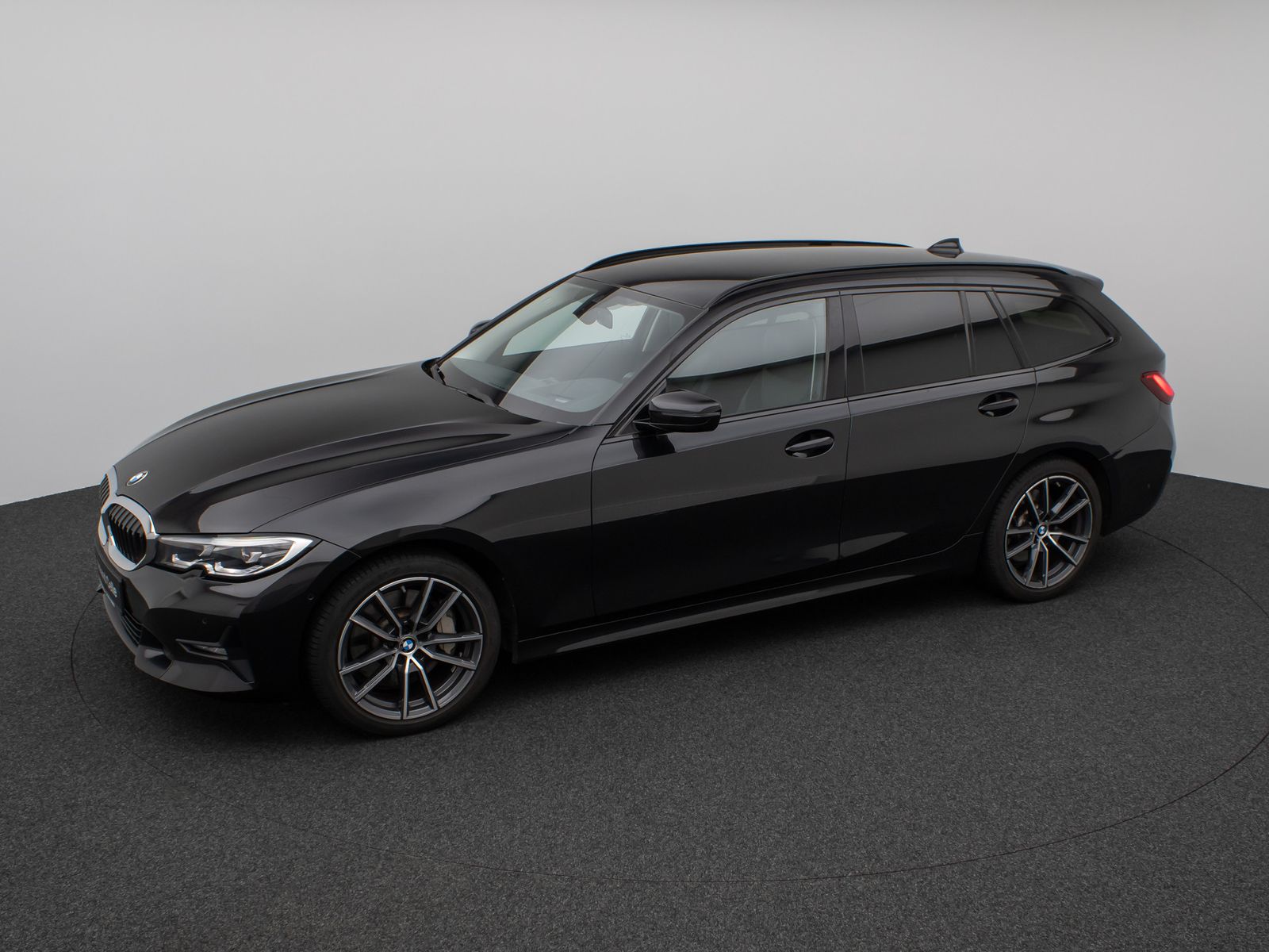 Fahrzeugabbildung BMW 330d xD SportLine Kamera CockPit+HUD Lordos LED