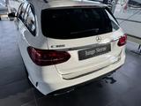 Mercedes-Benz C 300 4MATIC T Autom. - - Mercedes-Benz C 300: 4matic