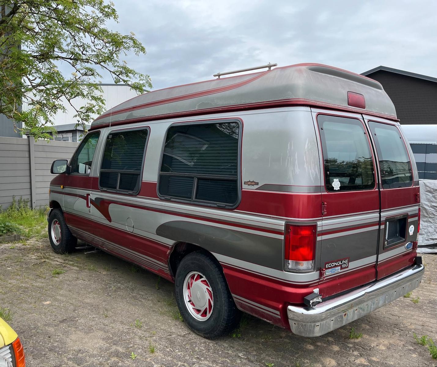 Ford Econoline Van   E-150  4,6 V8