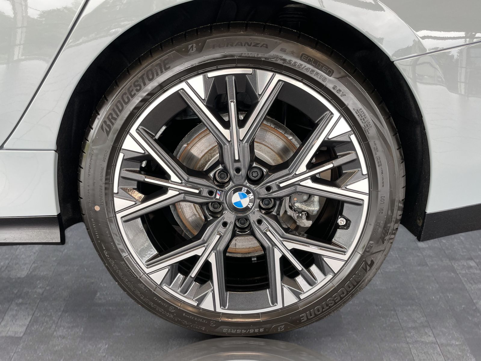BMW 223 Gran Coupé - Bild 14
