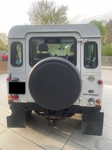Land Rover Defender 90 Td4 Station Wagon E E - Land Rover Defender mit Diesel-Antrieb