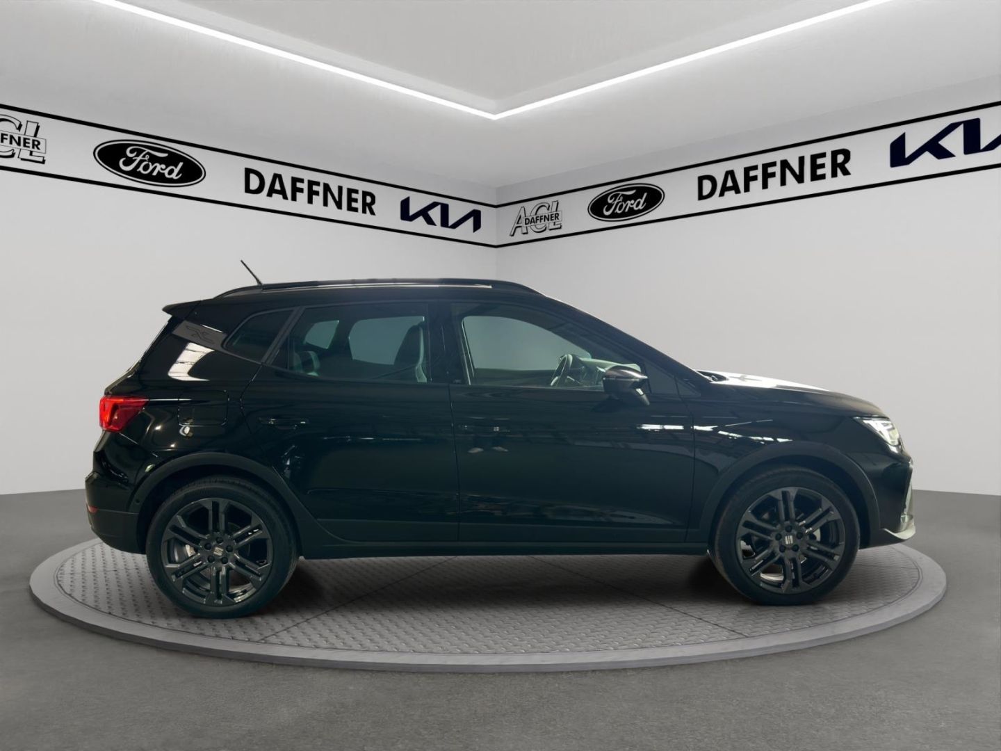Fahrzeugabbildung SEAT Arona 1.0 TSI 85 kW FR Navi Digitales Cockpit LE