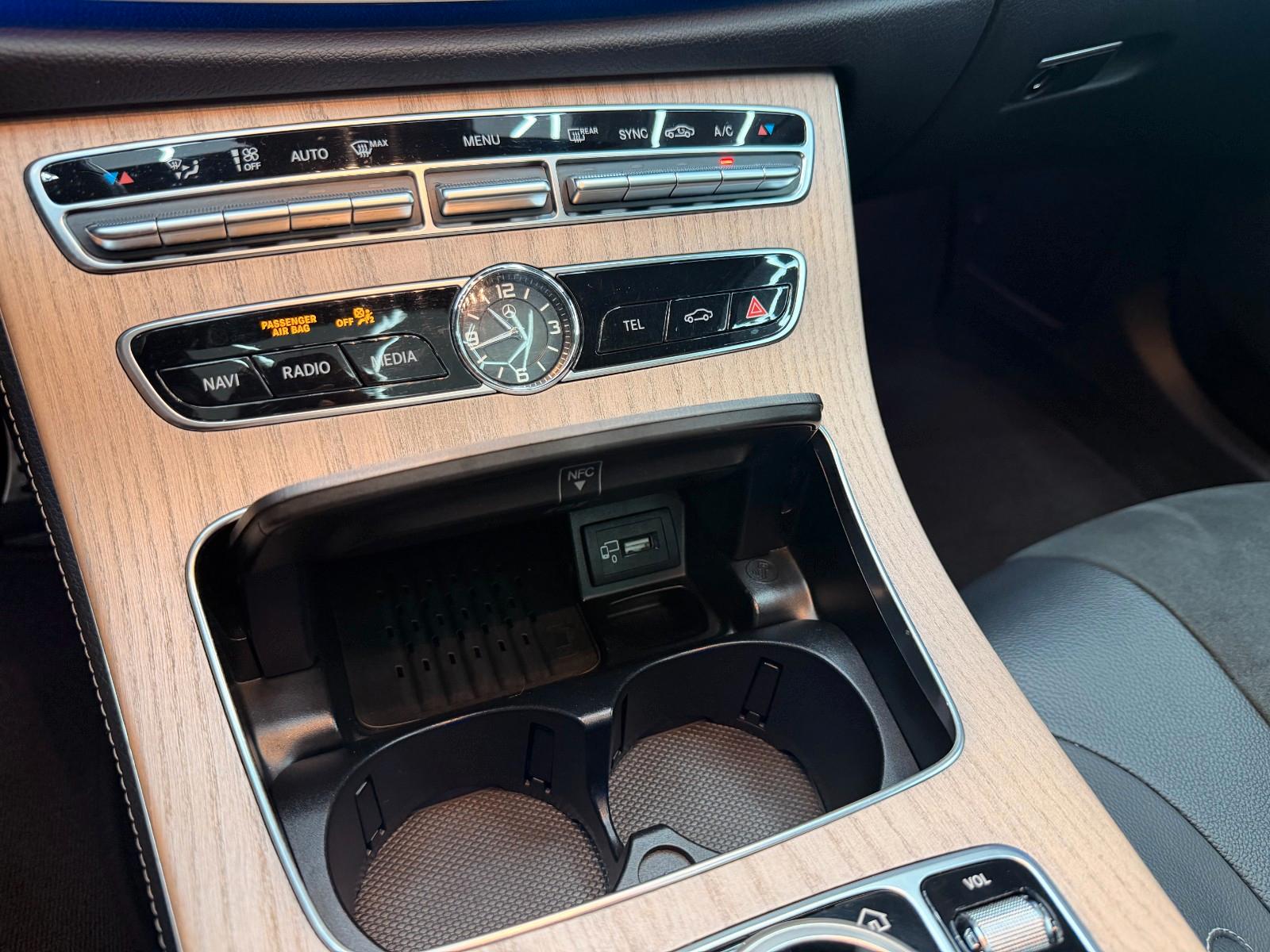 Mercedes-Benz CLS 300 d AMG S.DACH NIGHT WIDE LED SHZ AMBIENTE