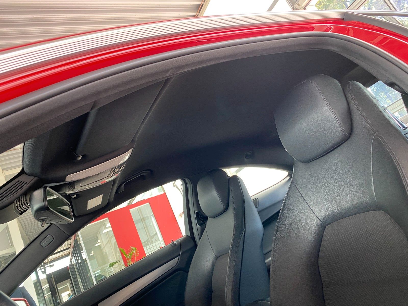 Fahrzeugabbildung Mercedes-Benz C 200 CGI Coupe "Navi Bi-Xenon AMG-Sportpaket "