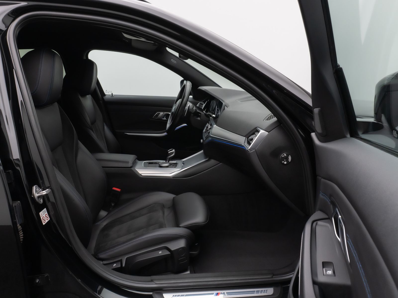 Fahrzeugabbildung BMW 320d M Sport HiFi Kamera DAB DriveAs Geschwindig