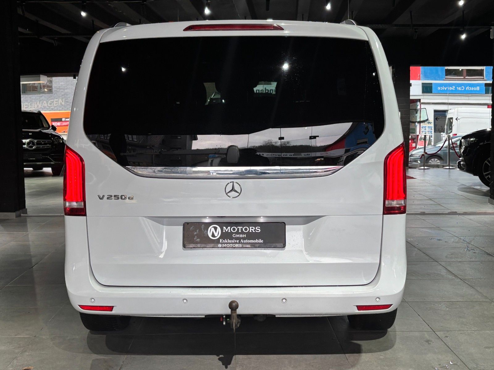 Fahrzeugabbildung Mercedes-Benz V 250d *8-Sitzer*Burmester*Ambiente*360°*Memory