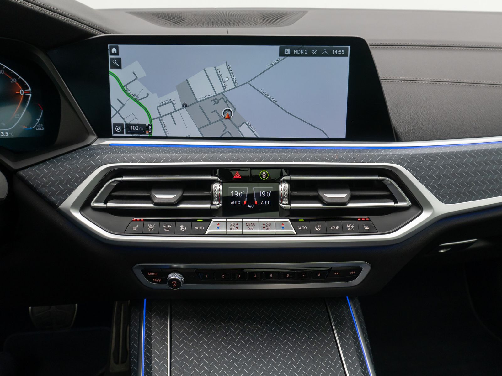 Fahrzeugabbildung BMW X7 xD40d M Sport Panorama 360°Laser HUD SoftCL