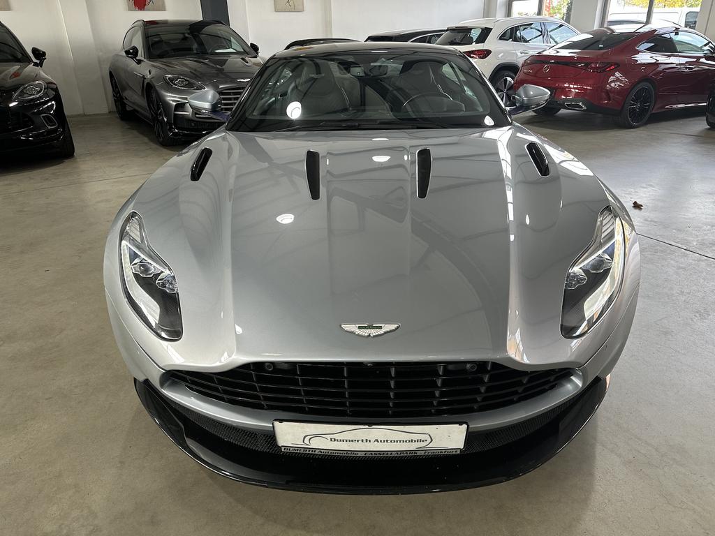 Aston Martin DB11