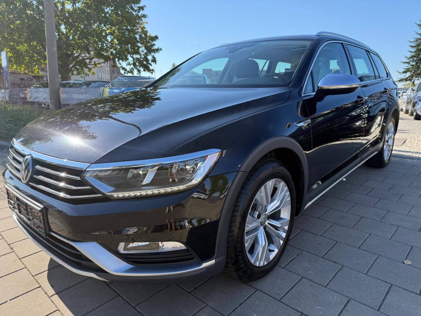 Volkswagen Passat Alltrack 4Motion Panorama Massage