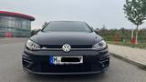 Volkswagen Golf 1.5 TSI 150Ps 2xR-Line schwarzer Dachhimmel - Gebrauchtwagen in Germering