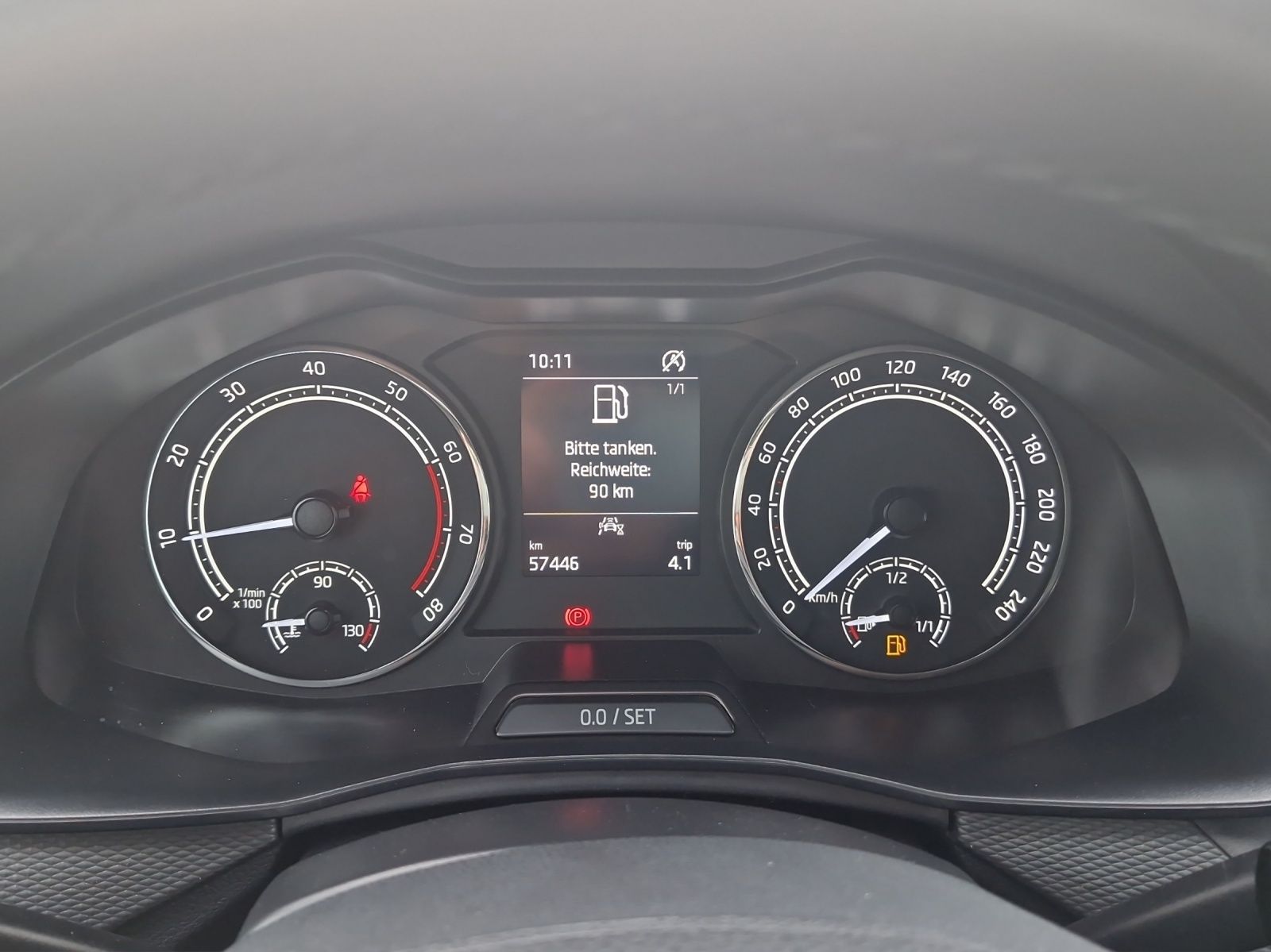 Fahrzeugabbildung SKODA Kamiq Ambition 1,0 TSI LED SHZ GRA APP-CONNECT