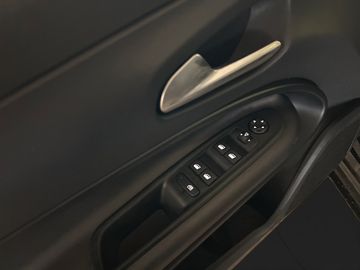 Alfa Romeo Junior 1.2 Ibrida Speciale MASSAGE LED KAMERA SH