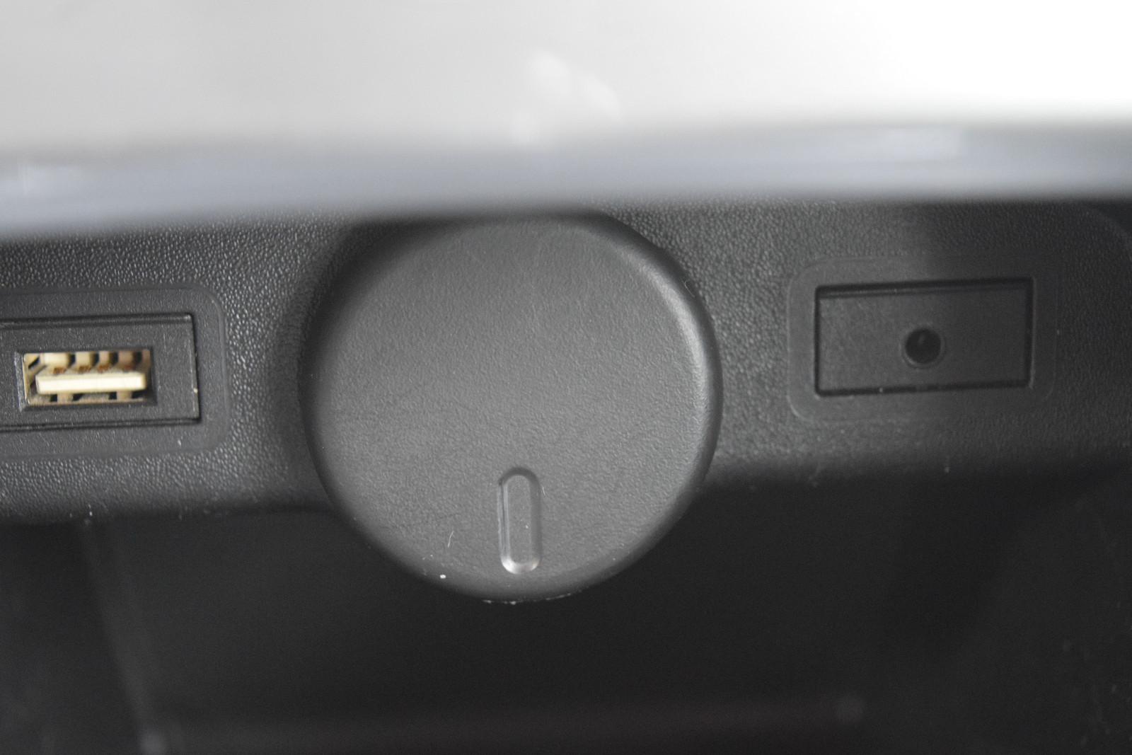 Opel Astra 2014 — photo 13