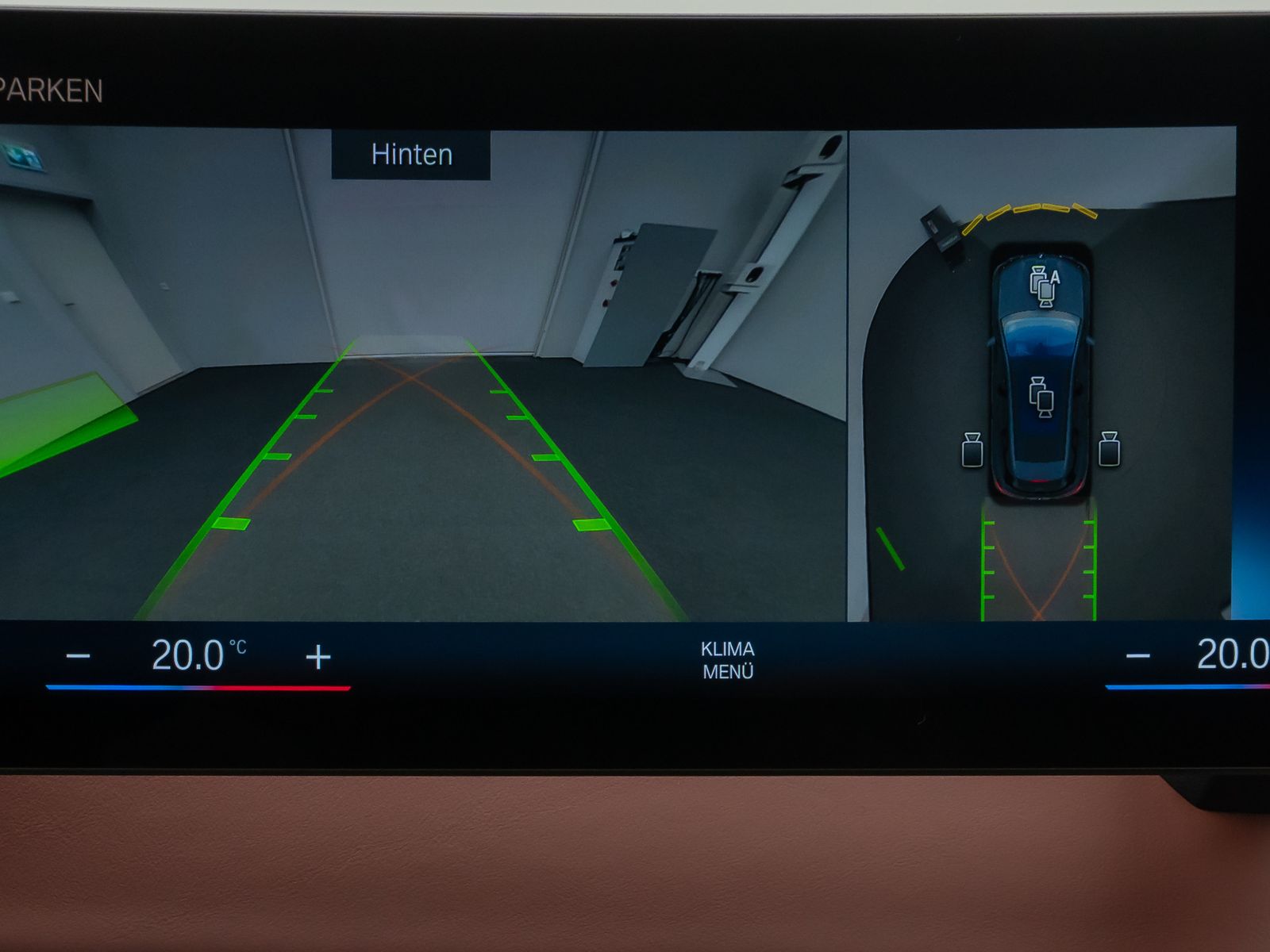 Fahrzeugabbildung BMW iX xD50 Sport Panorama 360°Laser H/K SoftCl 22"