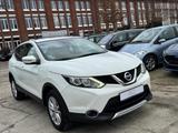 Nissan Qashqai 1.6 Acenta+ PDC*AHK*Navi*Kamera* - Nissan Qashqai Acenta mit Diesel-Antrieb