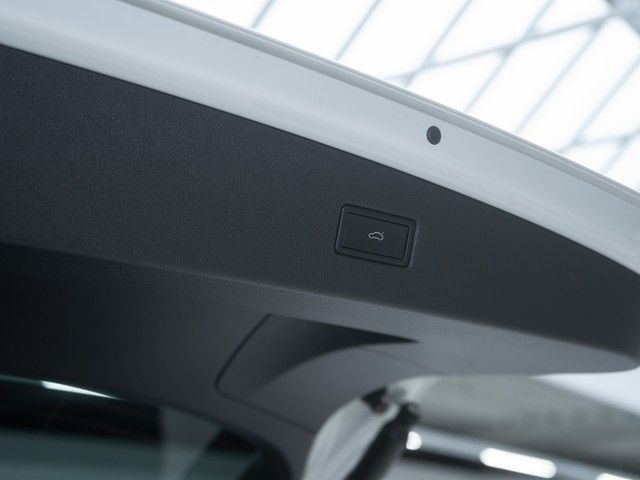 Tiguan R-Line eHybrid AHK HUD Kamera Matrix Busi