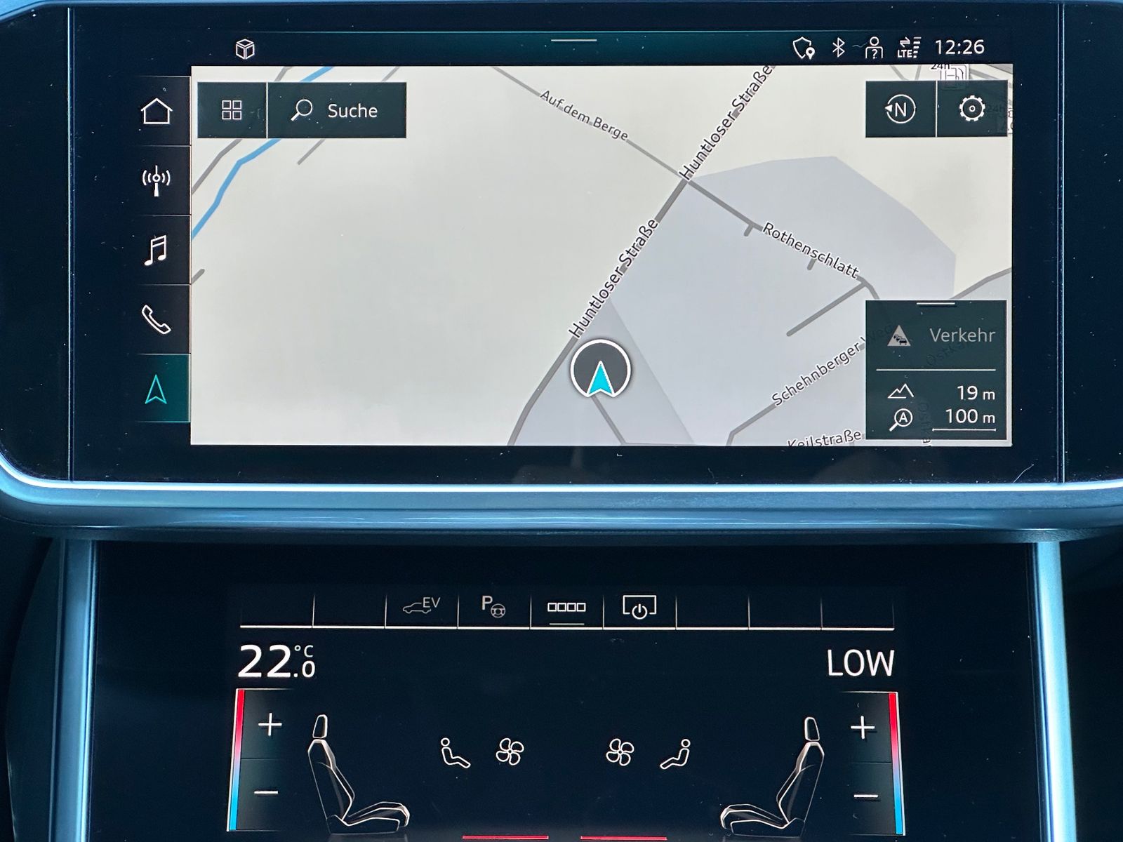 Fahrzeugabbildung Audi A6 Avant 50 TFSIe Qu S-Line Black NAV+LED+19ZOLL