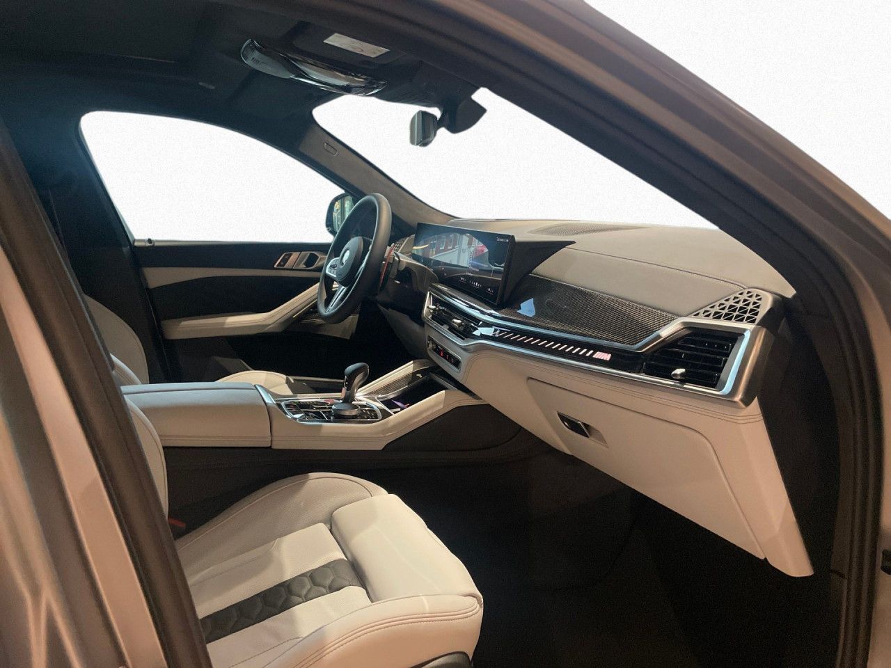 BMW X6 M - Bild 12