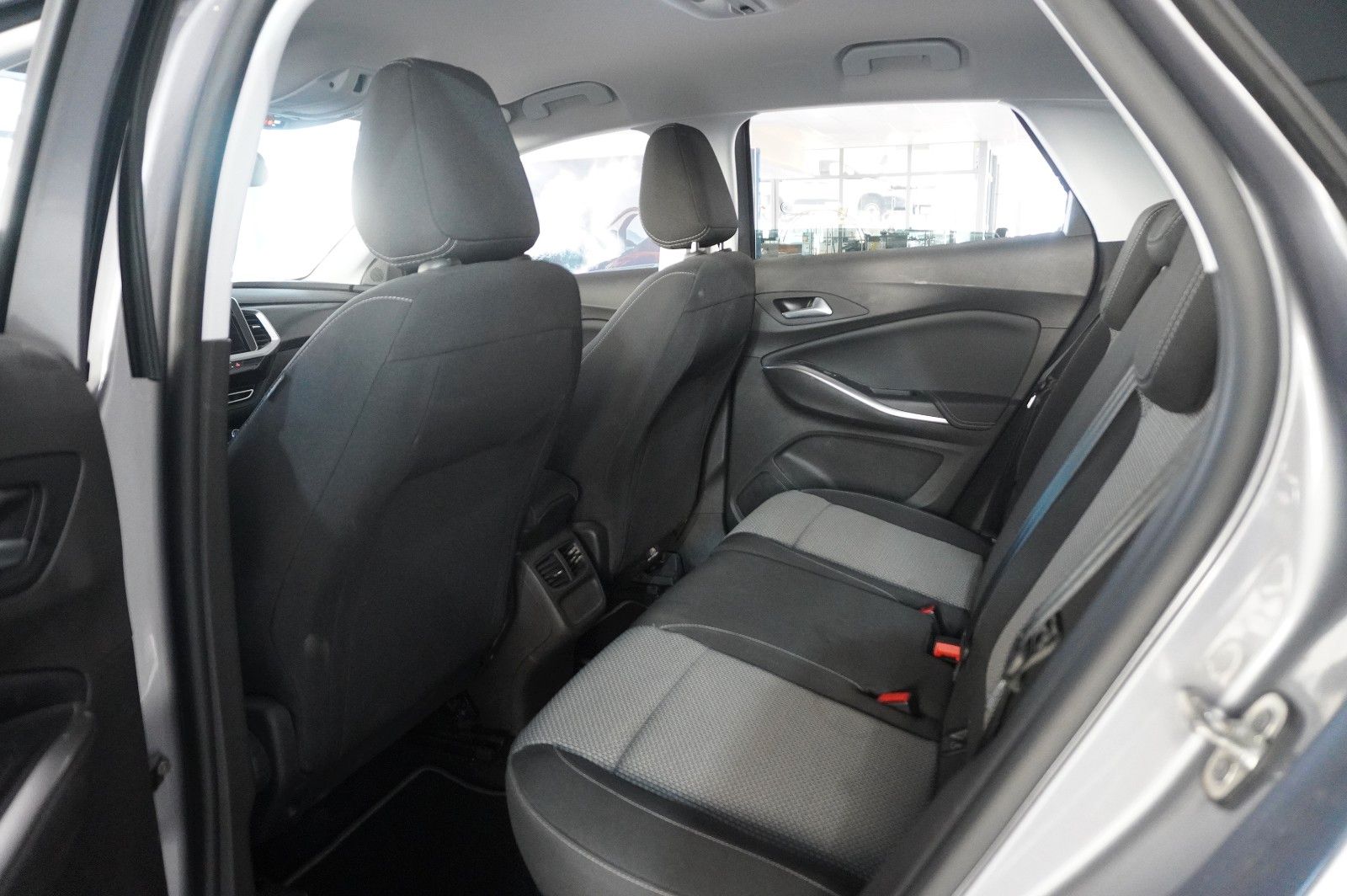 Fahrzeugabbildung Opel Grandland (X) 1.2T GS SPORT NAVI/LED/KAMERA/DAB+