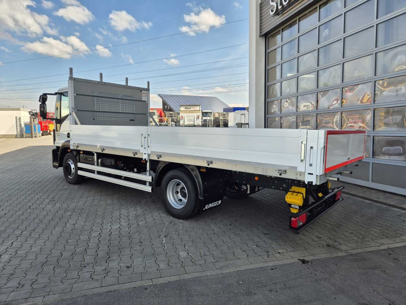 Fahrzeugabbildung Iveco Eurocargo ML140E25/P 4x2 ACC 4x vorhanden