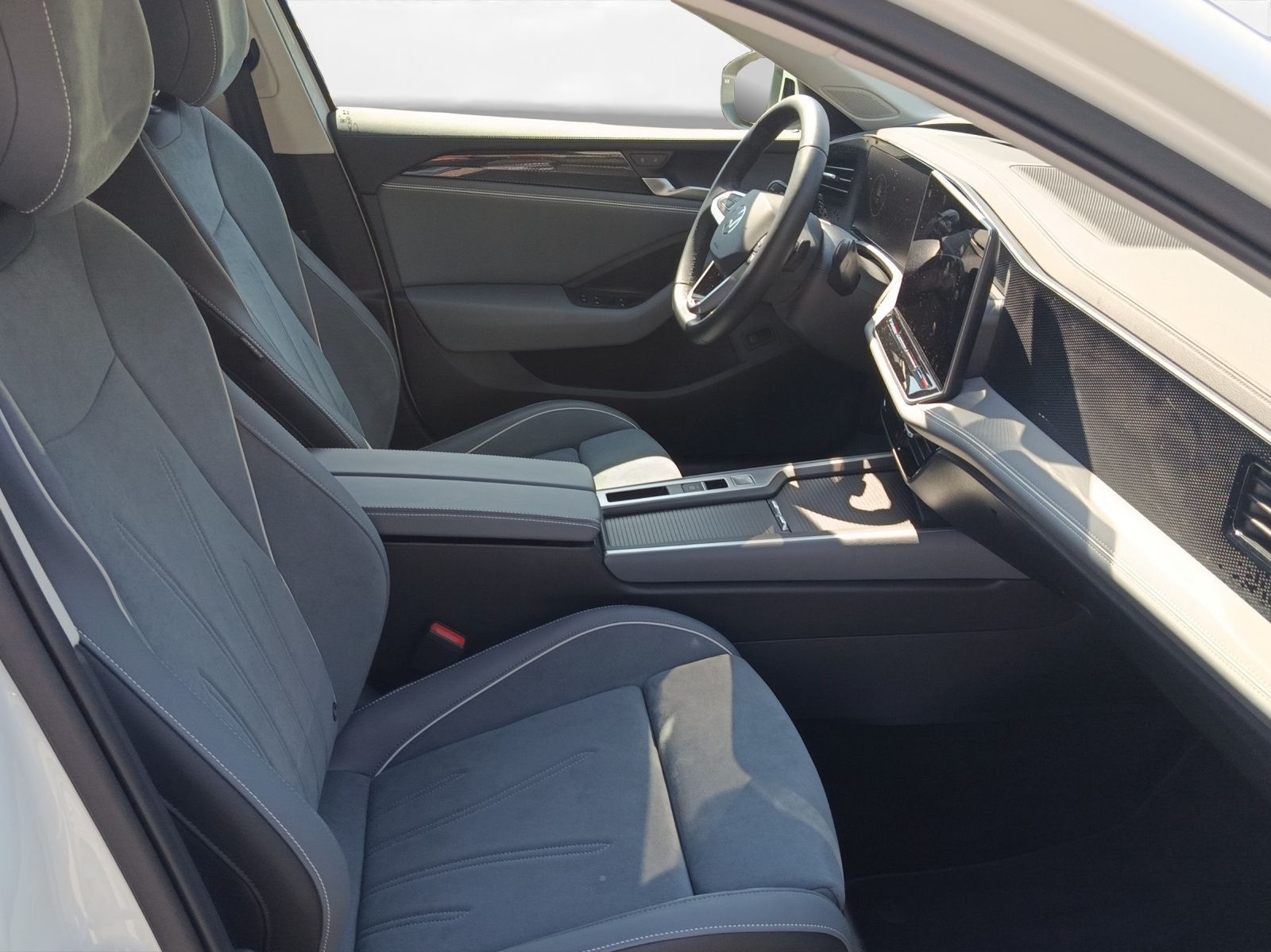 Volkswagen Passat Variant - Bild 17