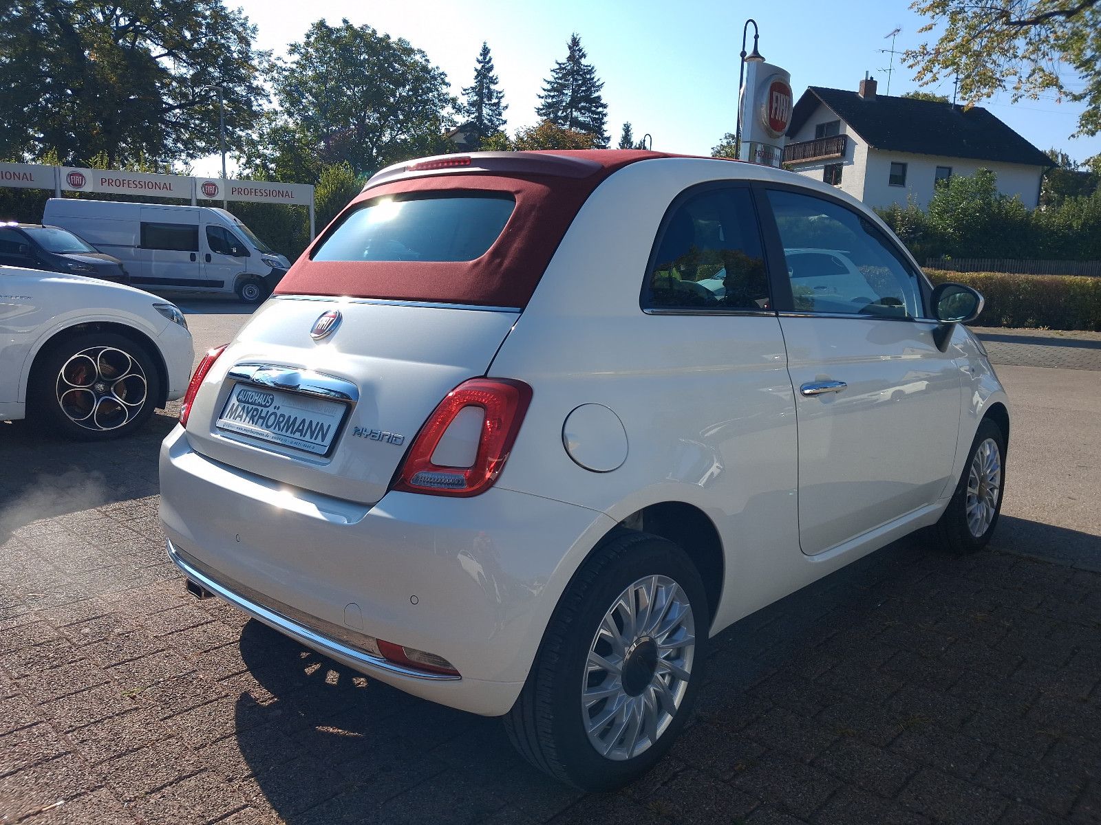 Fahrzeugabbildung Fiat 500C Dolce vita Cabrio Hybrid